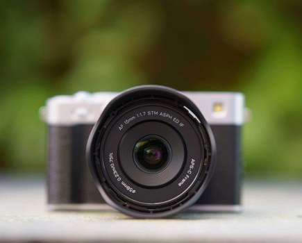 Viltrox AF 15mm F1.4 Air lens front