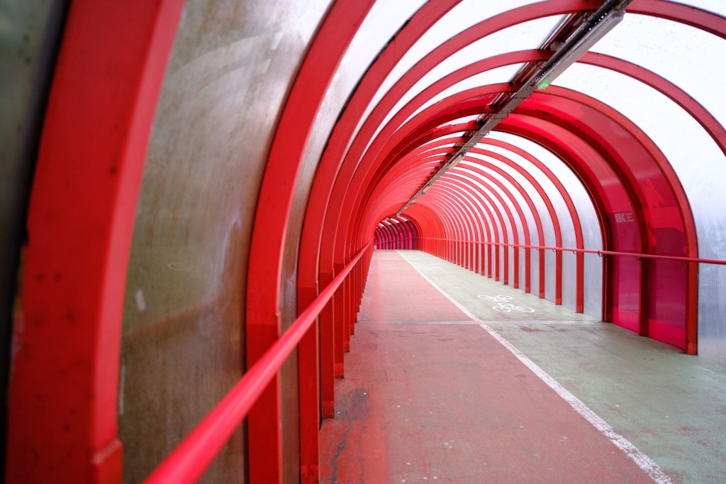 Viltrox AF 15mm F1.4 Air lens sample, red railway bridge