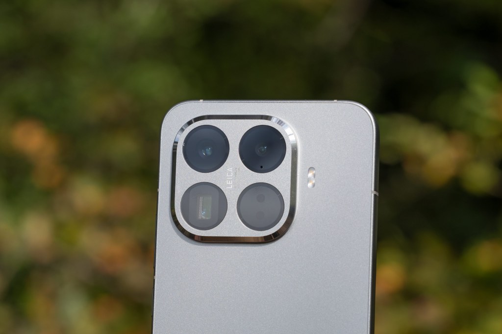 Xiaomi 15T Pro rear cameras