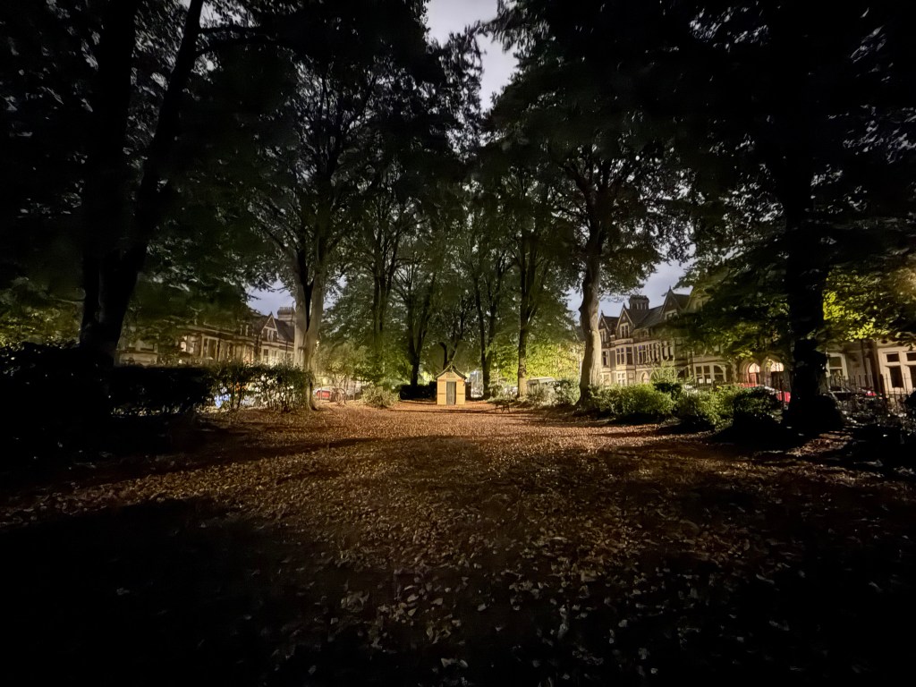 iPhone 17 ultrawide lens night sample