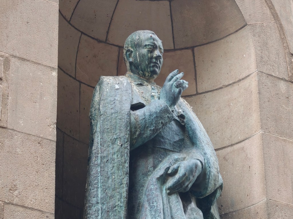 Oppo Find X9 Pro first look