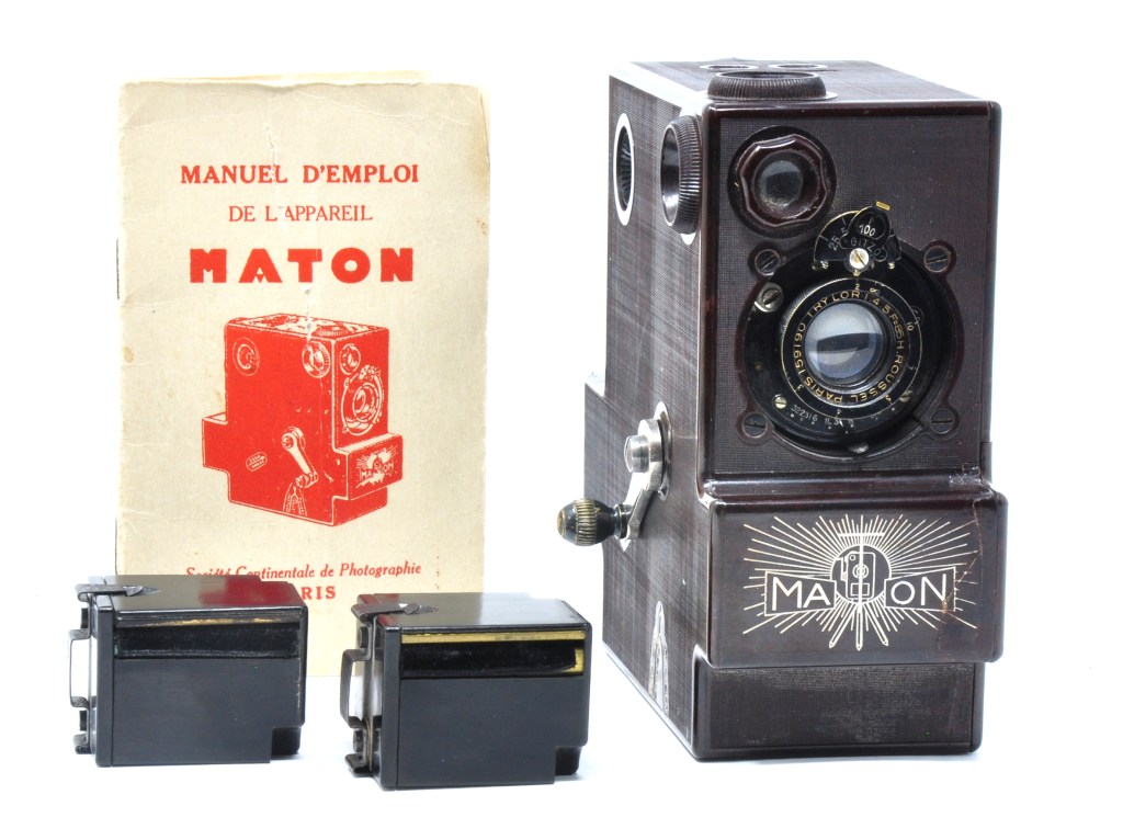 The Maton with its purpose-made film cassettes and information book. Credit: John Wade