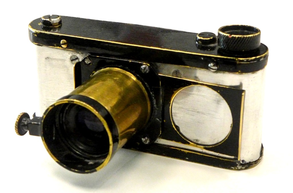 Barnack’s exposure tester, resembling the way the Leica would one day look (Picture courtesy of William Fagan)