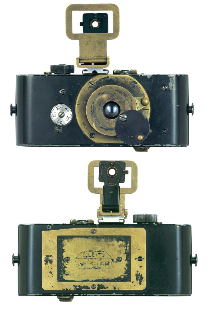 Front and back: The Ur-Leica, Barnack’s first prototype (Pictures courtesy of Leica Camera AG)