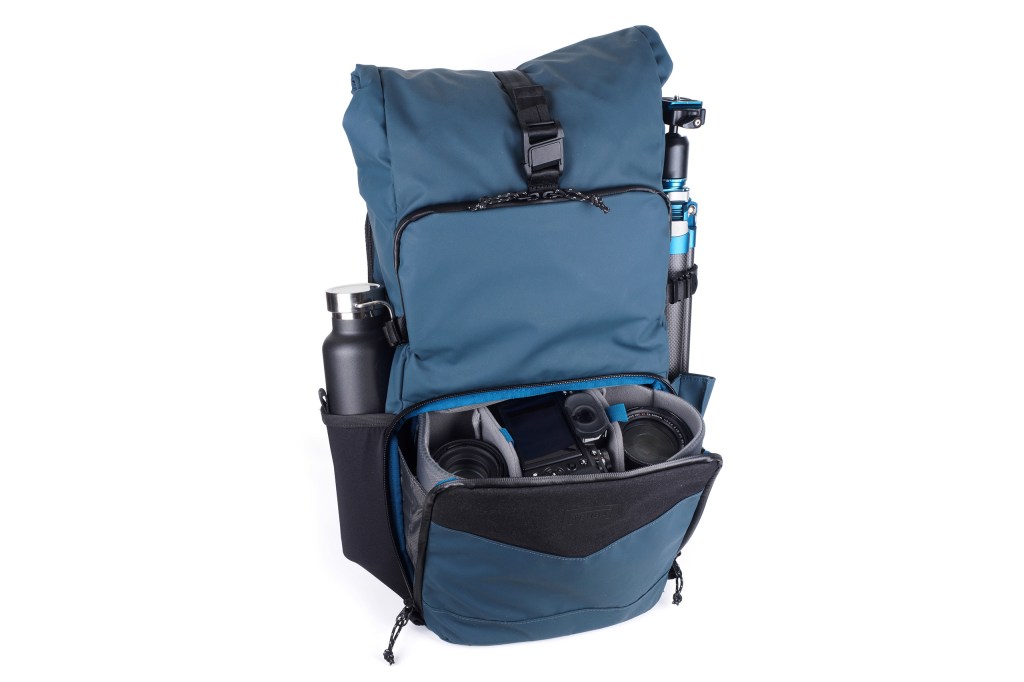 Tenba DNA 16 DSLR backpack