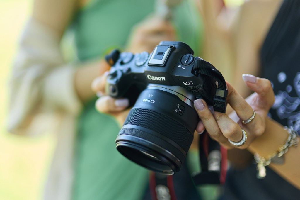 Canon RF 45mm F1.2 STM lens, shot using the lens itself at f/1.2