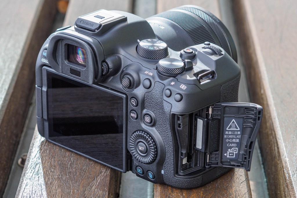 Canon EOS R6 Mark III CFexpress and SD card slots
