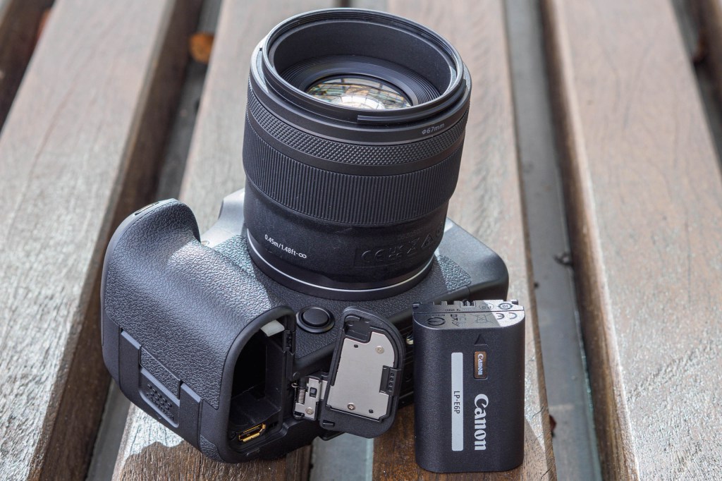 Canon EOS R6 Mark III LP-E6P battery