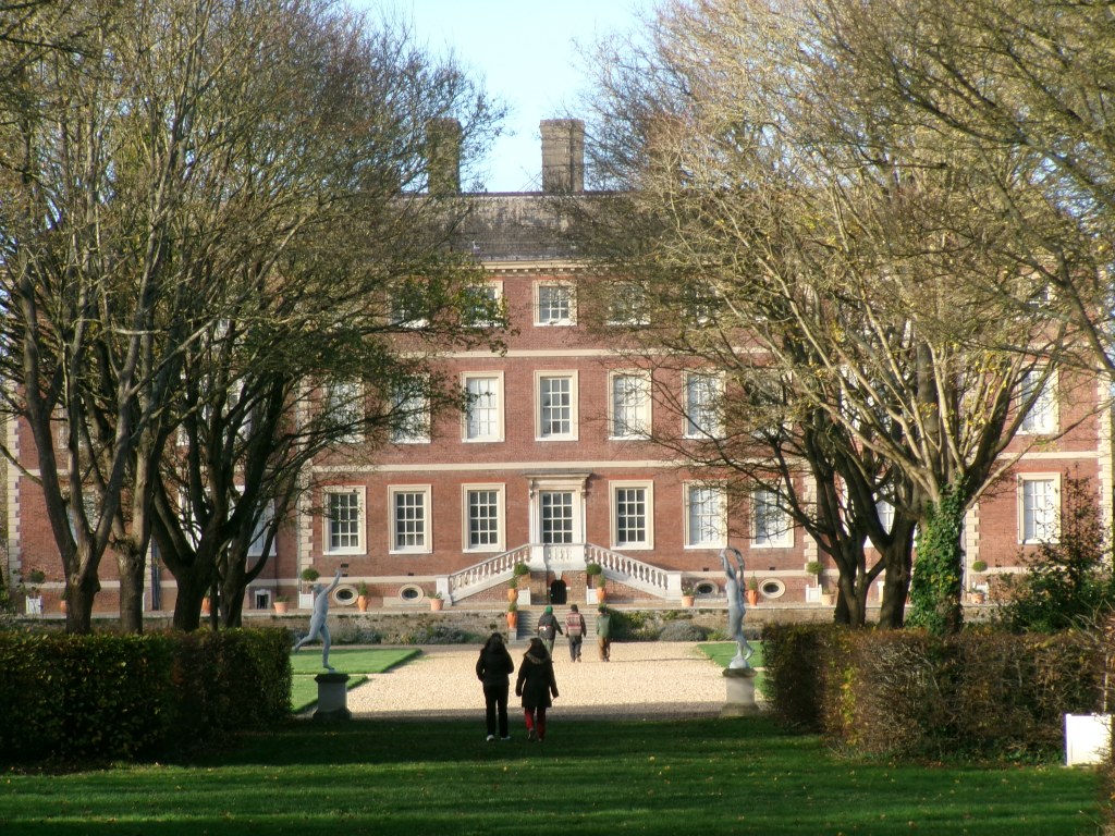 Kodak Pixpro FZ55. Tewlephoto (16MP). Image Gavin Stoker.
