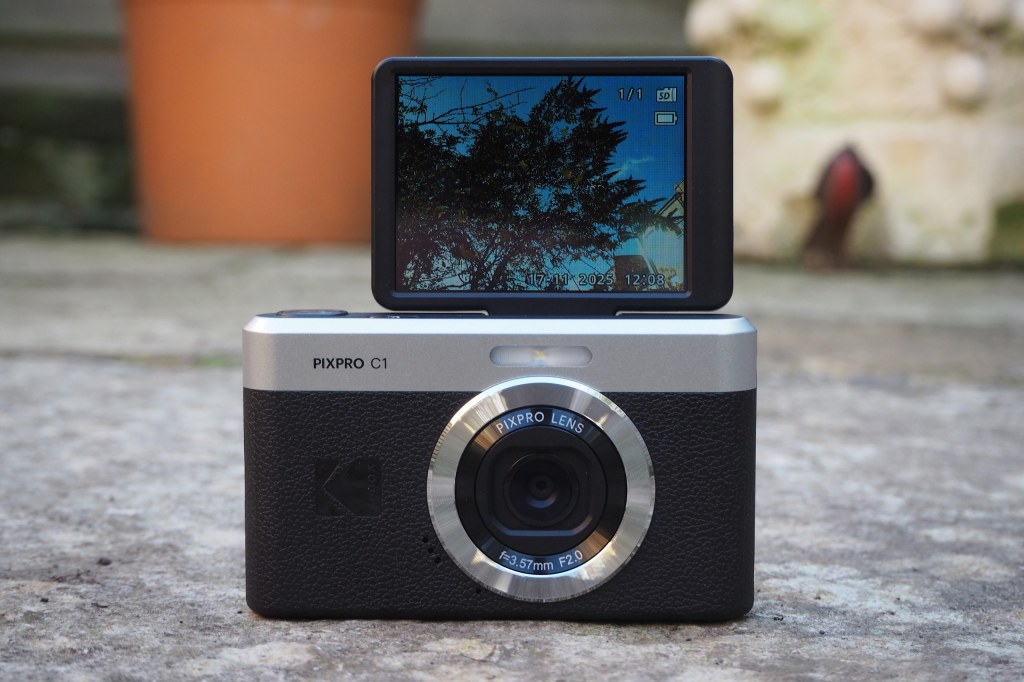 Kodak Pixpro C1 flip screen front view