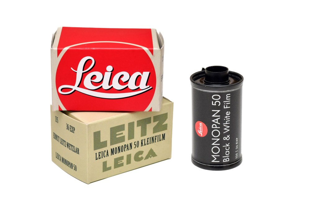 Leica MonoPan 50 packaging and casette