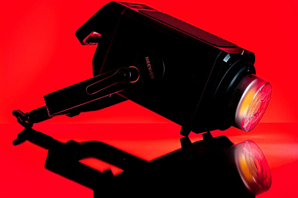 Neewer AS600B photography light