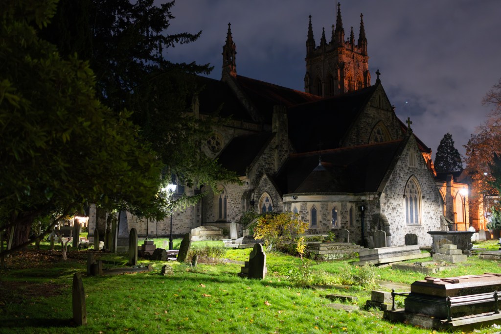 Sony RX1R II low light slow shutter-speed sample image. 