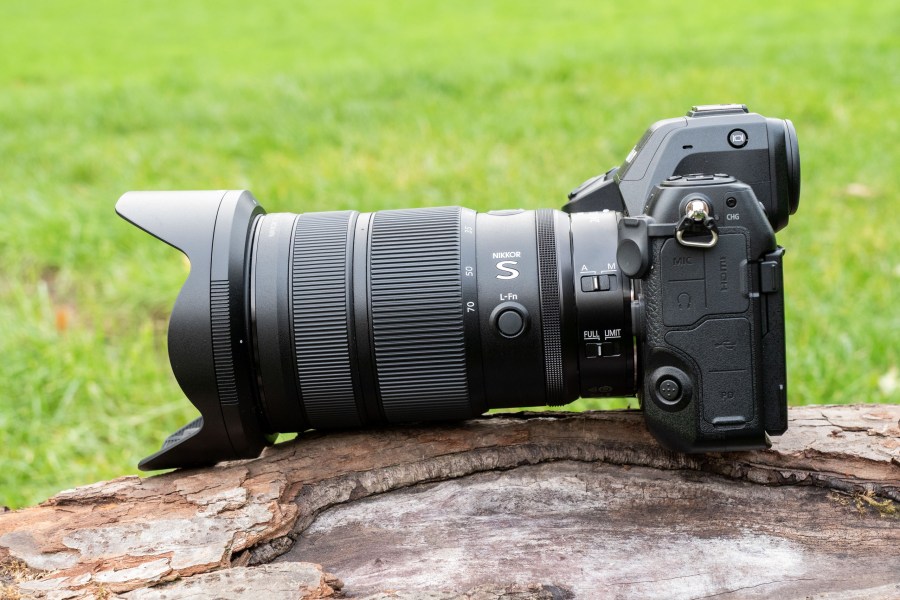 Nikon Nikkor 24-70mm f/2.8S II lens