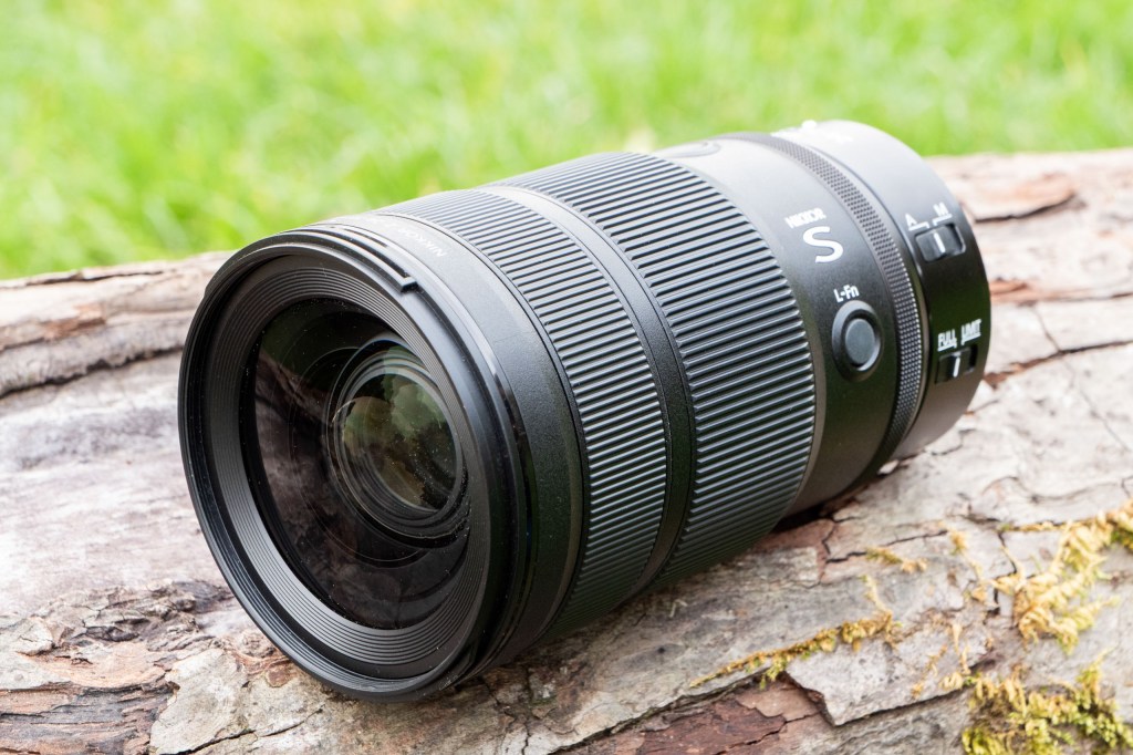 Nikon Nikkor 24-70mm f/2.8S II lens