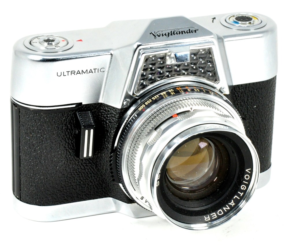 The Voigtländer Ultramatic offered manual and shutter priority exposure modes