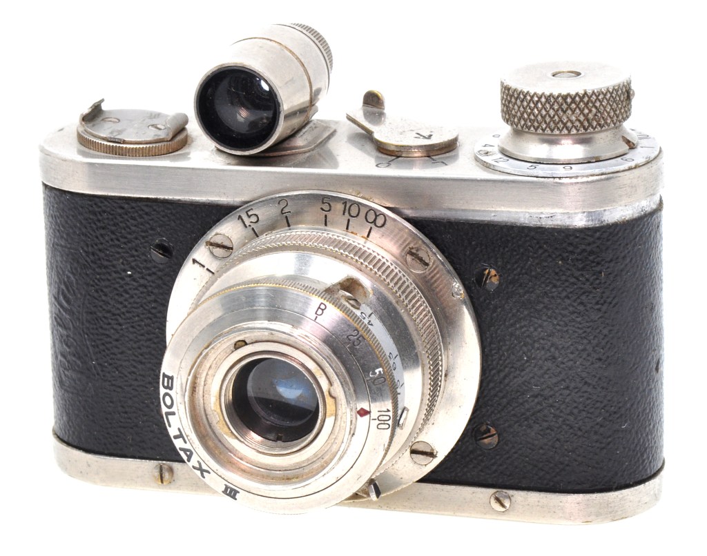 The Boltax was the first Japanese camera to take Bolta film