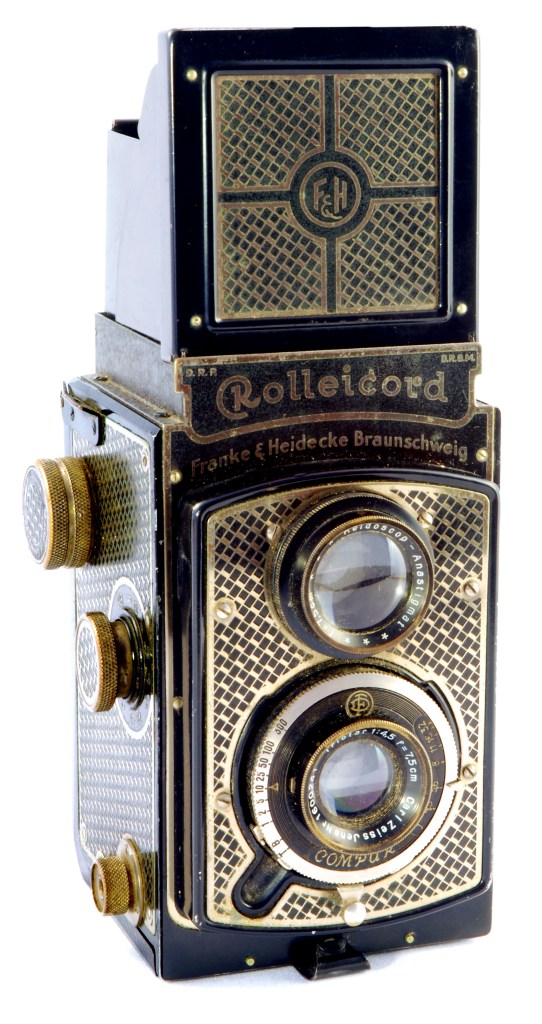 Art Deco was to the fore with the first Rolleicord