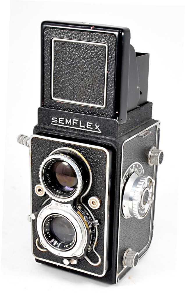 Semflex Standard: how the French handled the Rollei principles