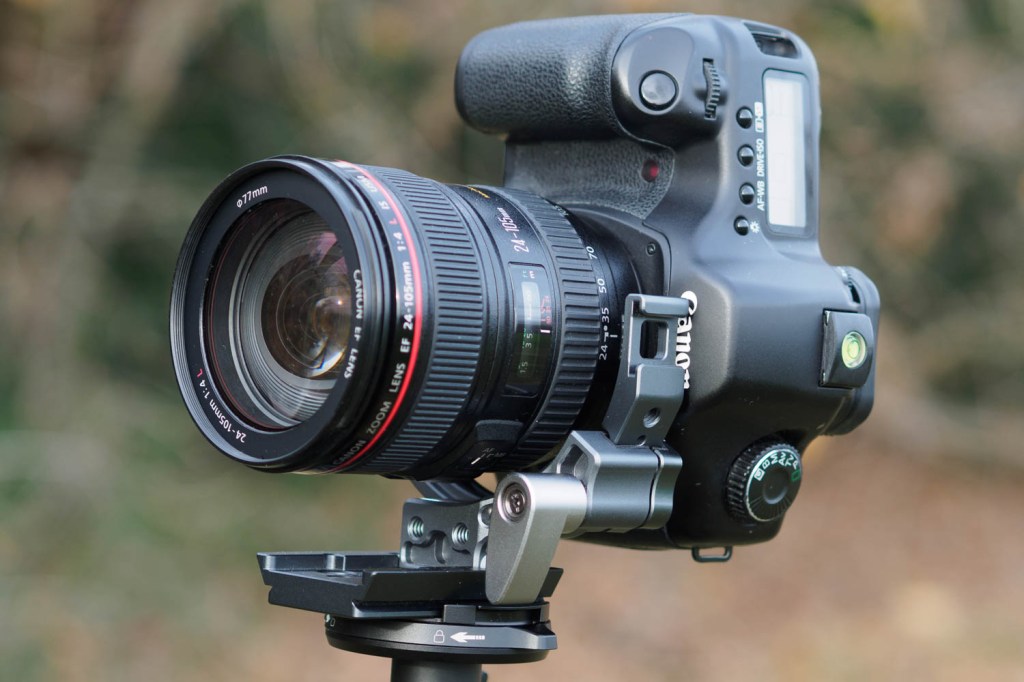 Benro QRB95 with Canon EOS 5D in portrait format