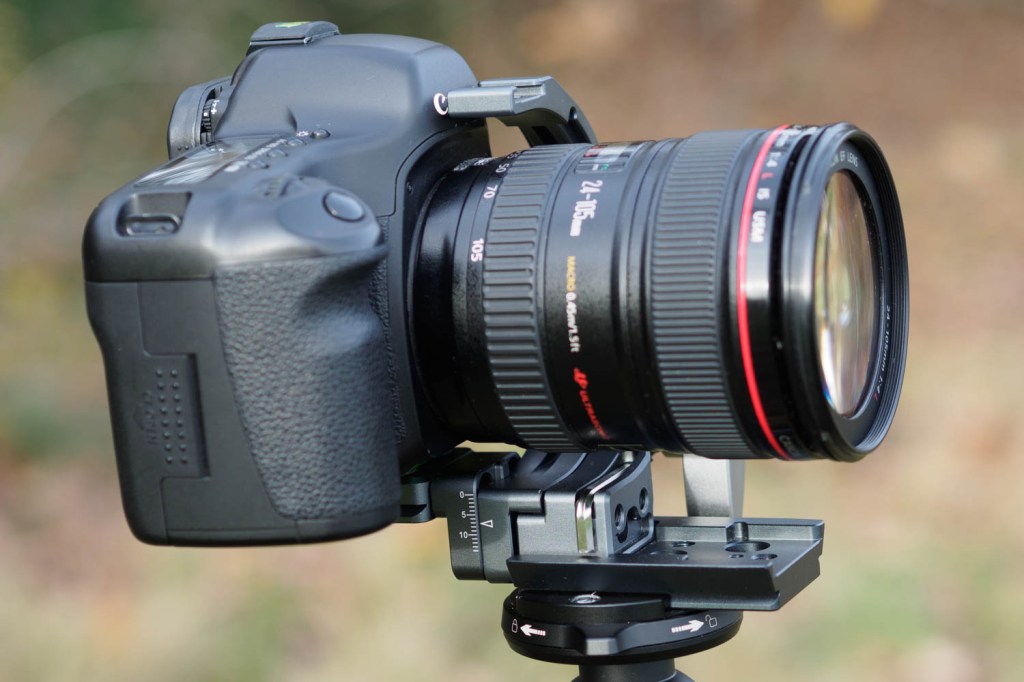 Benro QRB95 with Canon EOS 5D in landscape format