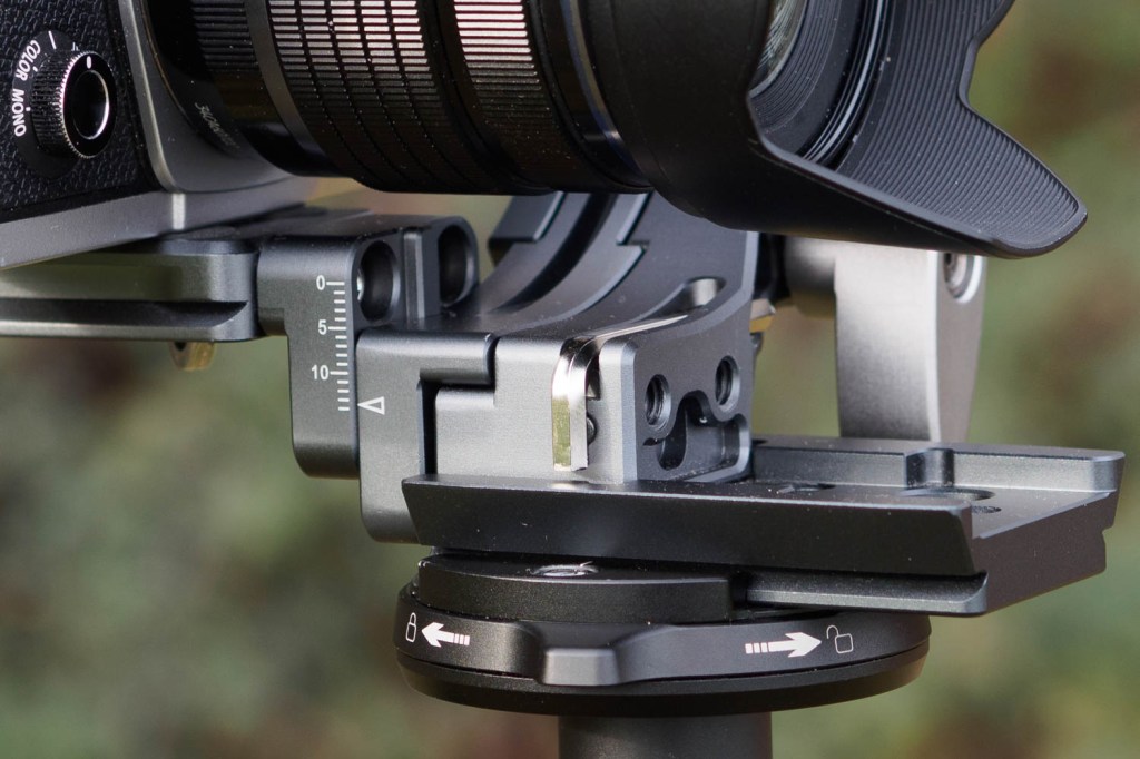 Benro QRB95 height adjustment.
