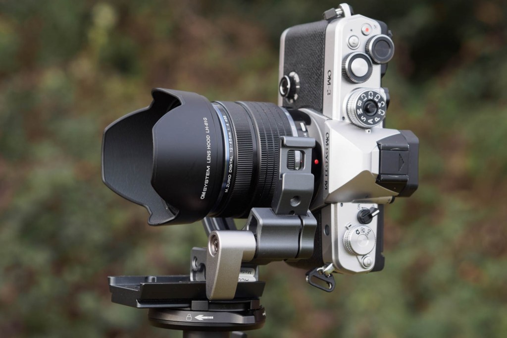 System OM-5 in vertical format