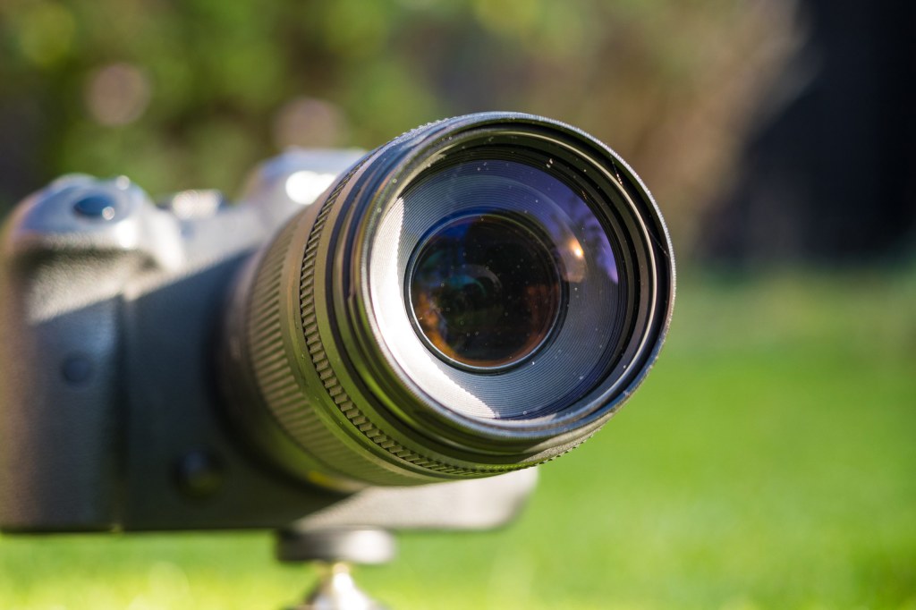 Canon RF 75-300mm f4-5.6 front