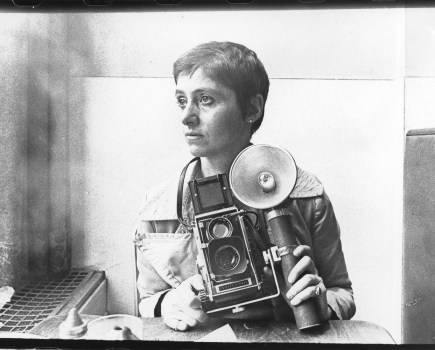 NEW YORK, NY - CIRCA 1968: Photographer Diane Arbus poses for a rare portrait in the Automat at Sixth Avenue between 41st & 42nd Street in New York, New York circa 1968. (Photo by Roz Kelly/Michael Ochs Archives/Getty Images)