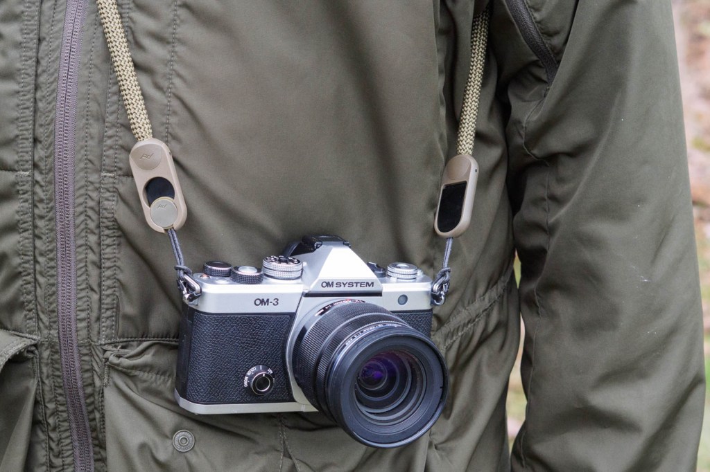 Peak Design Form Rope strap in cross-body mode
