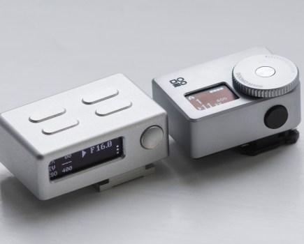 Left: Keks KM02 OLED light-meter, Right: Doomo Meter S. Image David Clapp