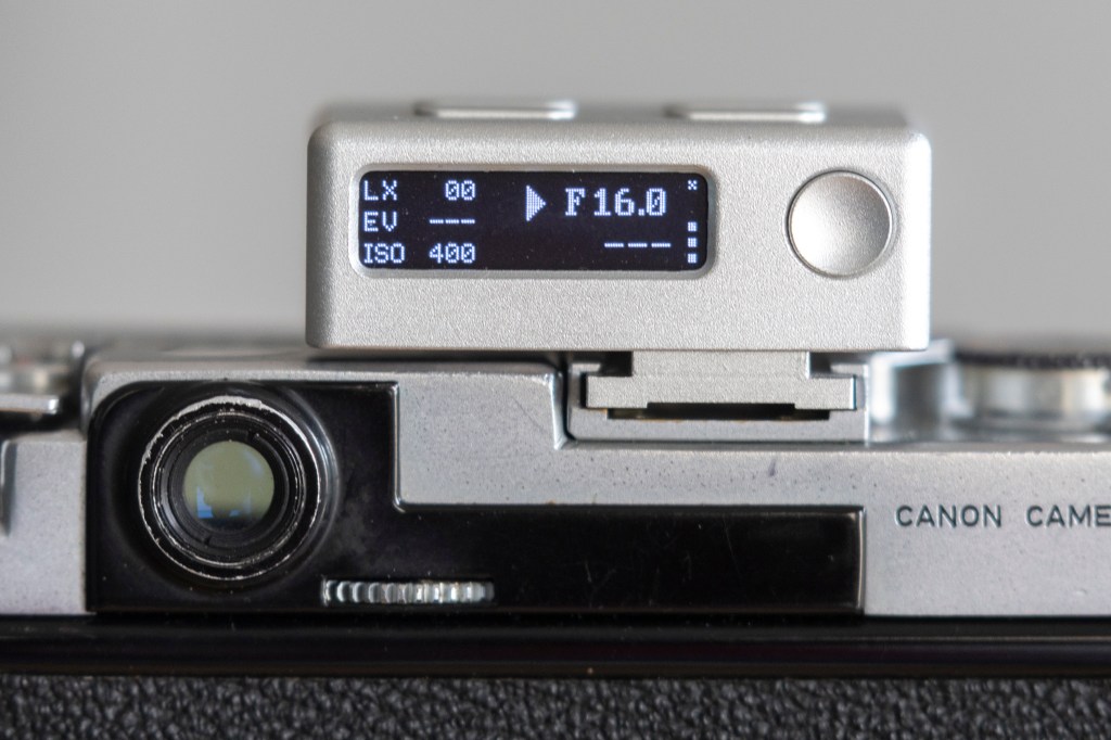 Keks KM02 OLED light-meter. Image David Clapp