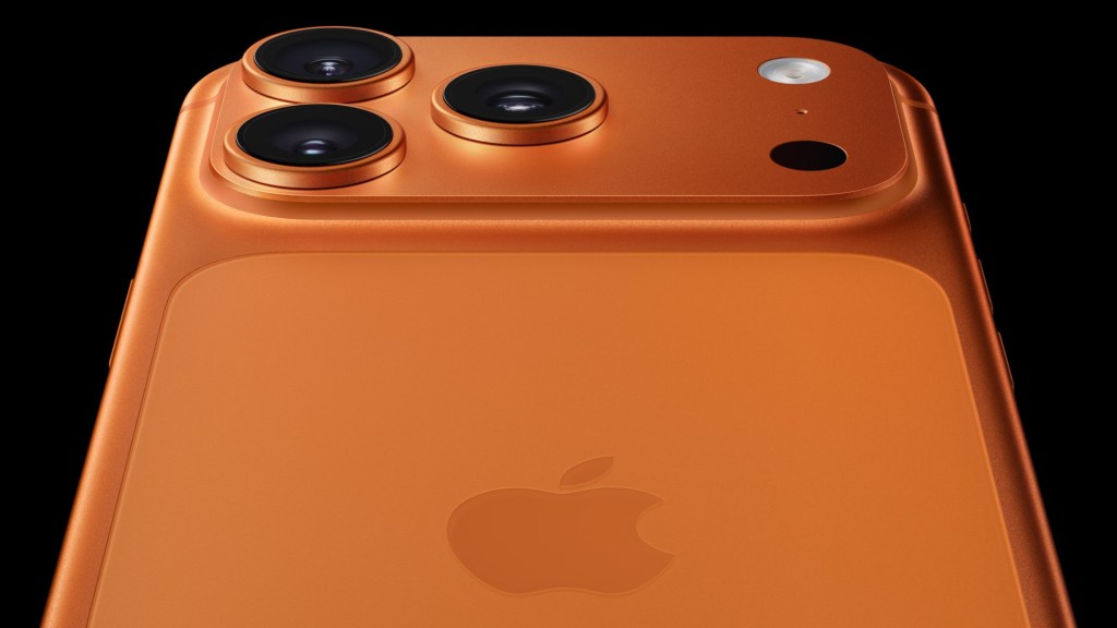 iphone 17 pro.jpg: place near ‘telephoto zoom’ – “I’d like to see a telephoto lens move beyond the iPhone Pro”.