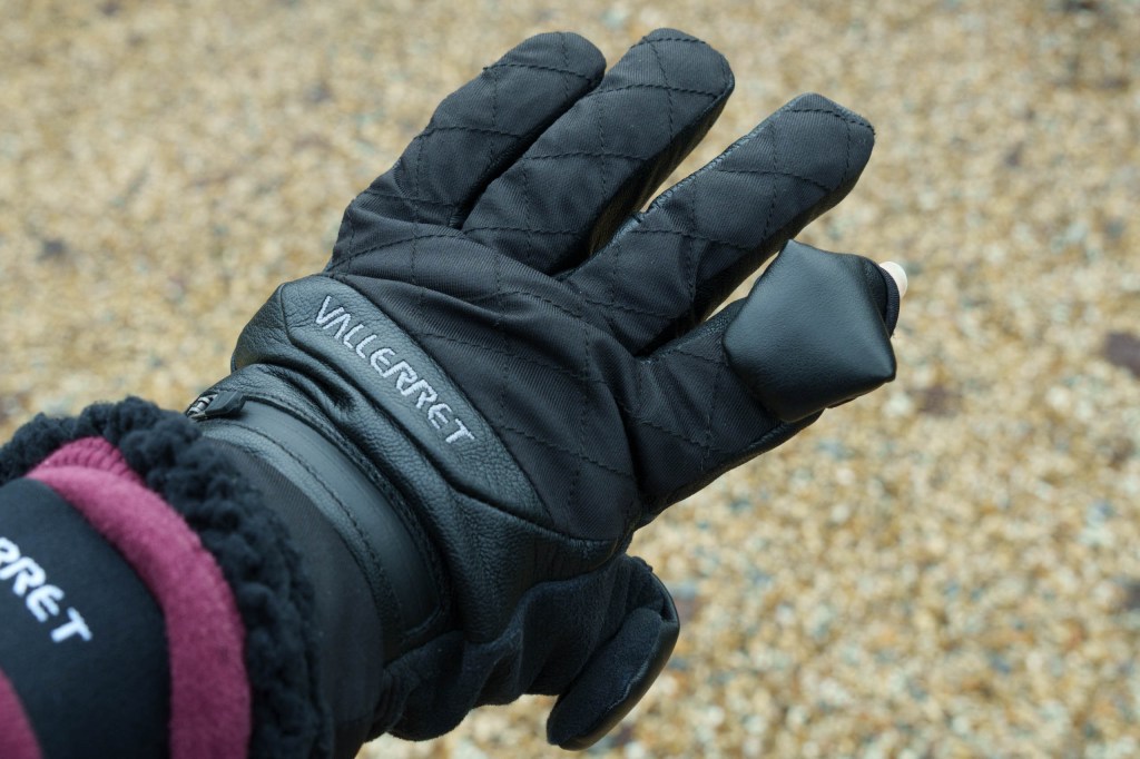 Vallerret Saga Women's gloves with magnetically secured fold-back tips