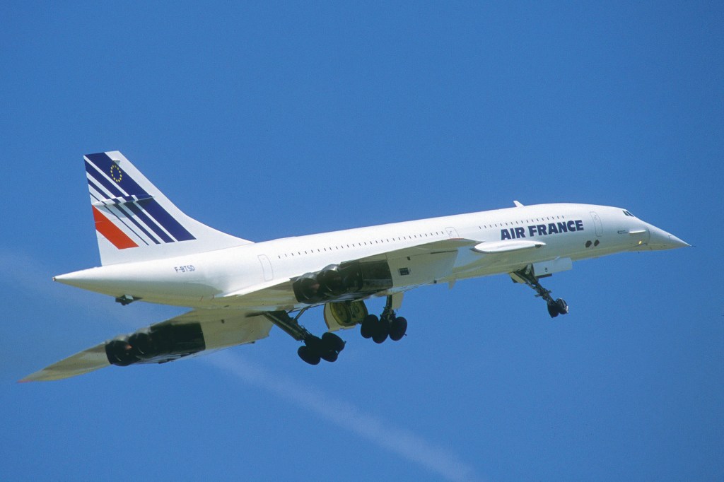 F-BTSD in standard Air France livery in June 2001. (Tom Singfield collection)