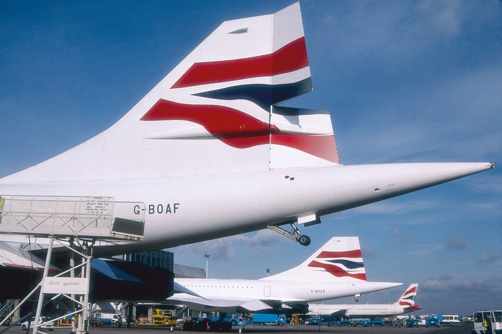 G-BOAF and G-BOAD at Heathrow’s Terminal 4 on retirement day, 24 October 2003.