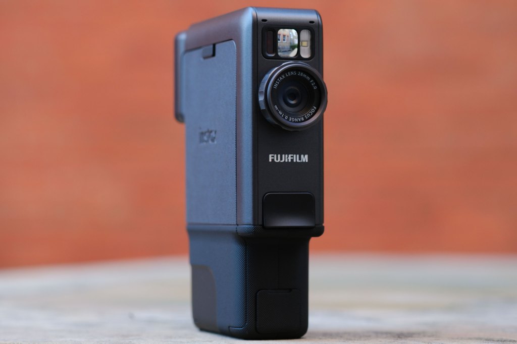 Fujifilm Instax Mini Evo Cinema.