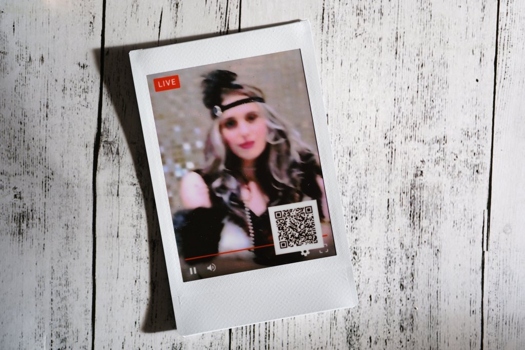 Fujifilm Instax Mini Evo Cinema print.