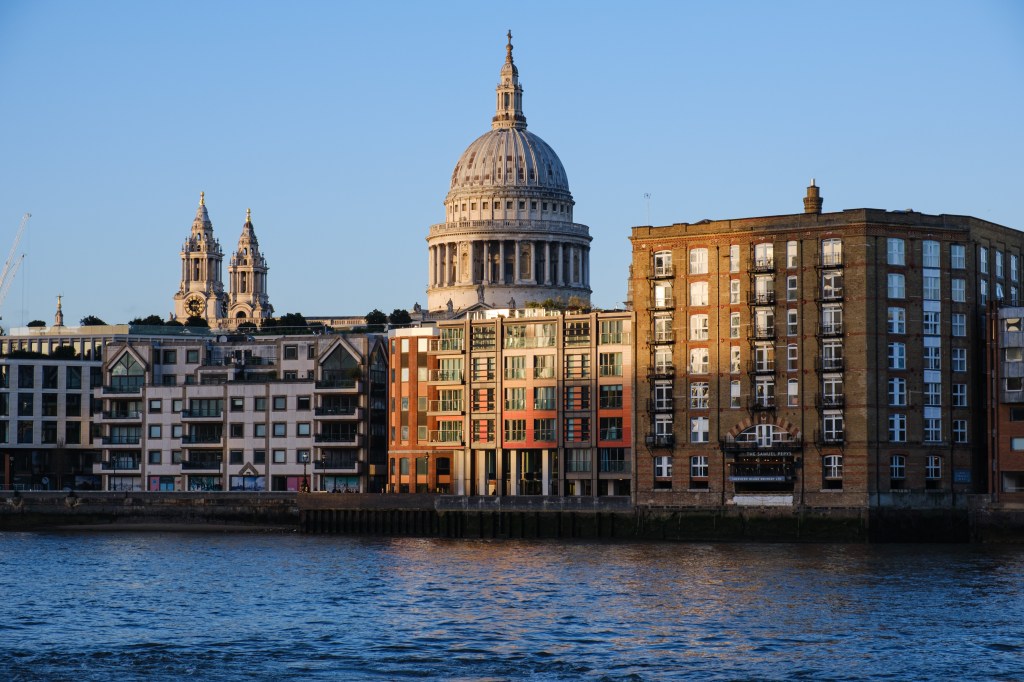 Fujifilm X-T30 III St Paul's Cathedral sample image