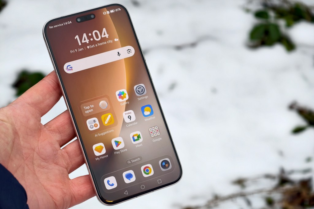 Honor Magic8 Pro - Main home screen. JW/AP