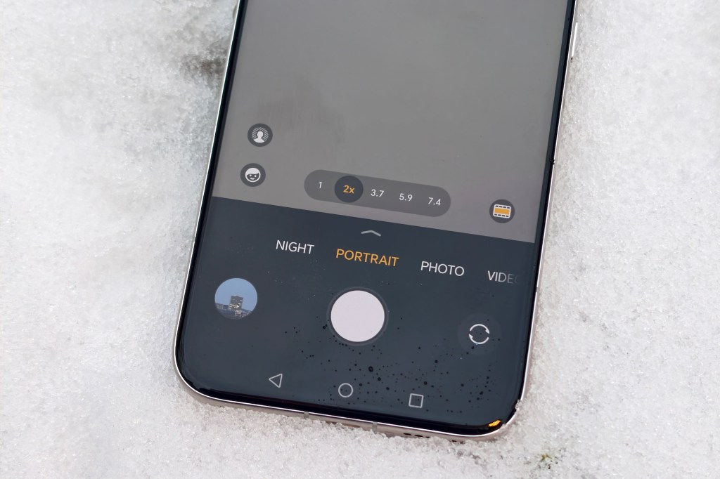 Honor Magic8 Pro - Portrait mode. JW/AP