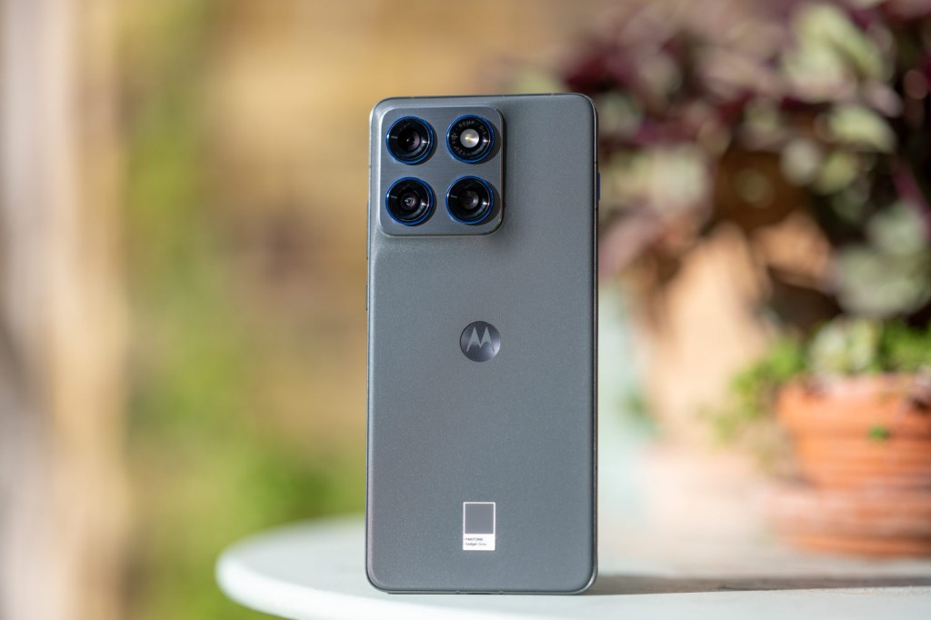 Motorola Edge 70 rear cameras