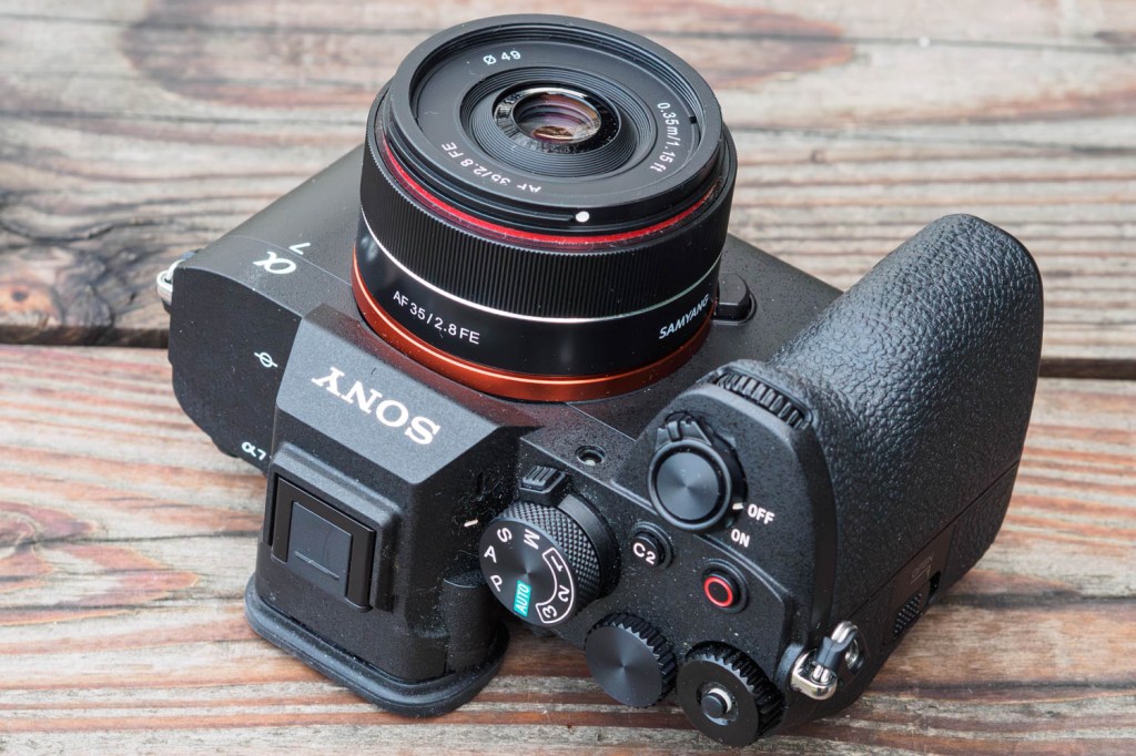 Samyang AF 35mm F2.8 FE on the Sony A7 V