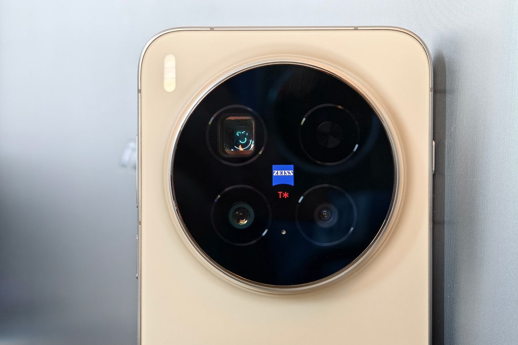 Vivo X300 Pro cameras. Photo Joshua Waller