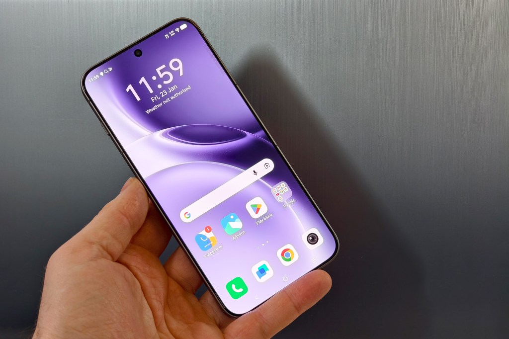 Vivo X300 Pro. Photo Joshua Waller