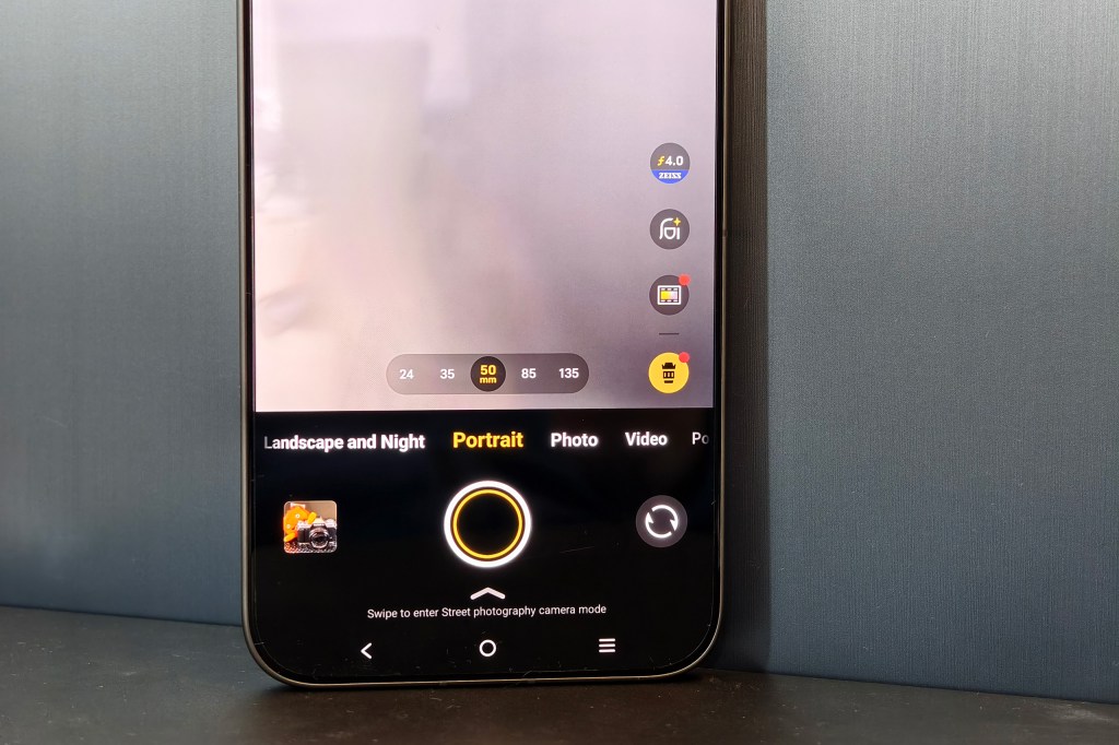Vivo X300 Pro. Photo Joshua Waller