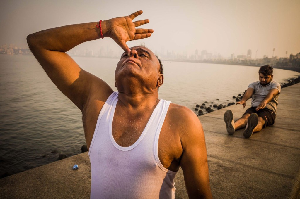 Mumbai Morning. Photo: Mark Zilberman, USA. SINGLE USE ONLY