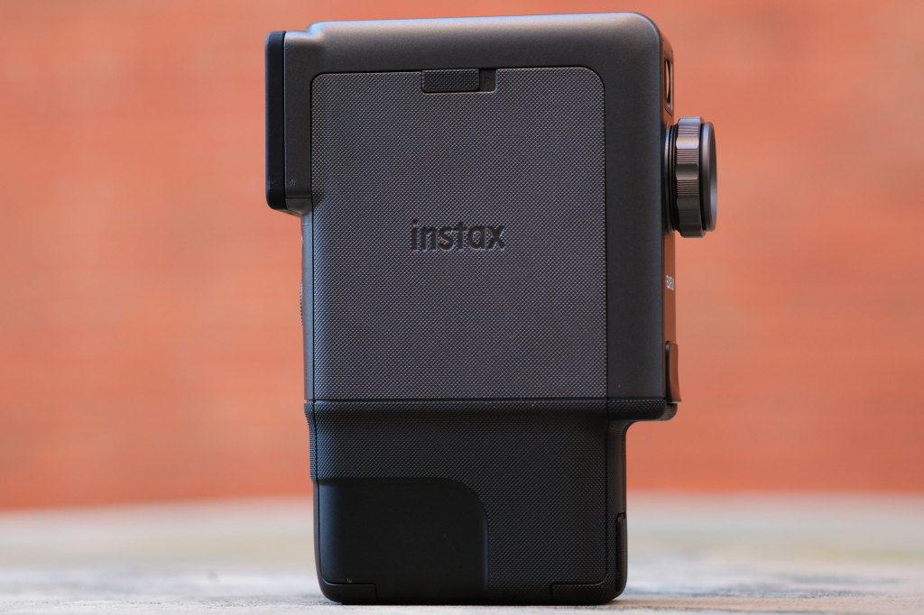 Fujifilm Instax Mini Eco Cinema right side view