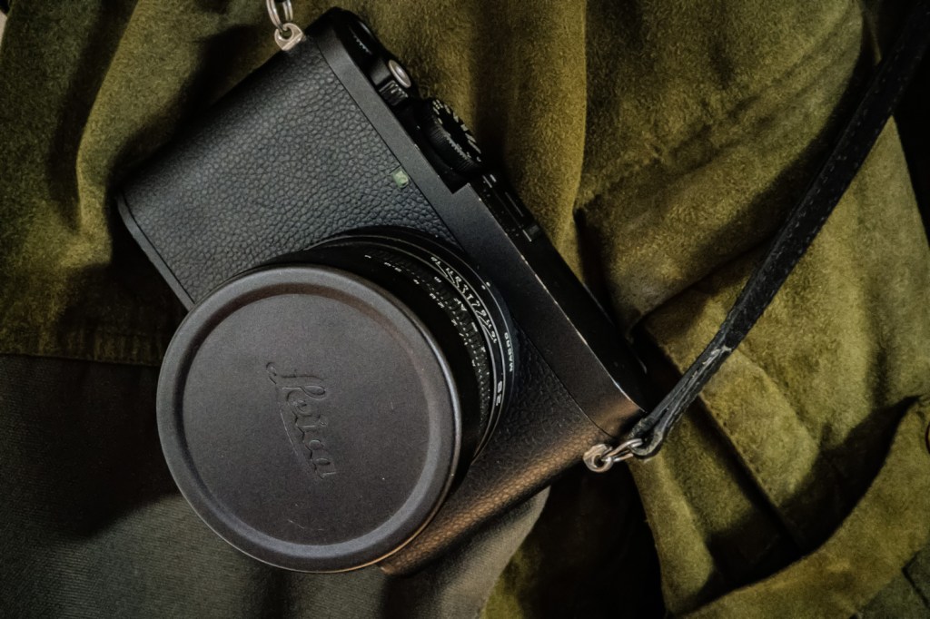 Leica Q3 Monochrom front