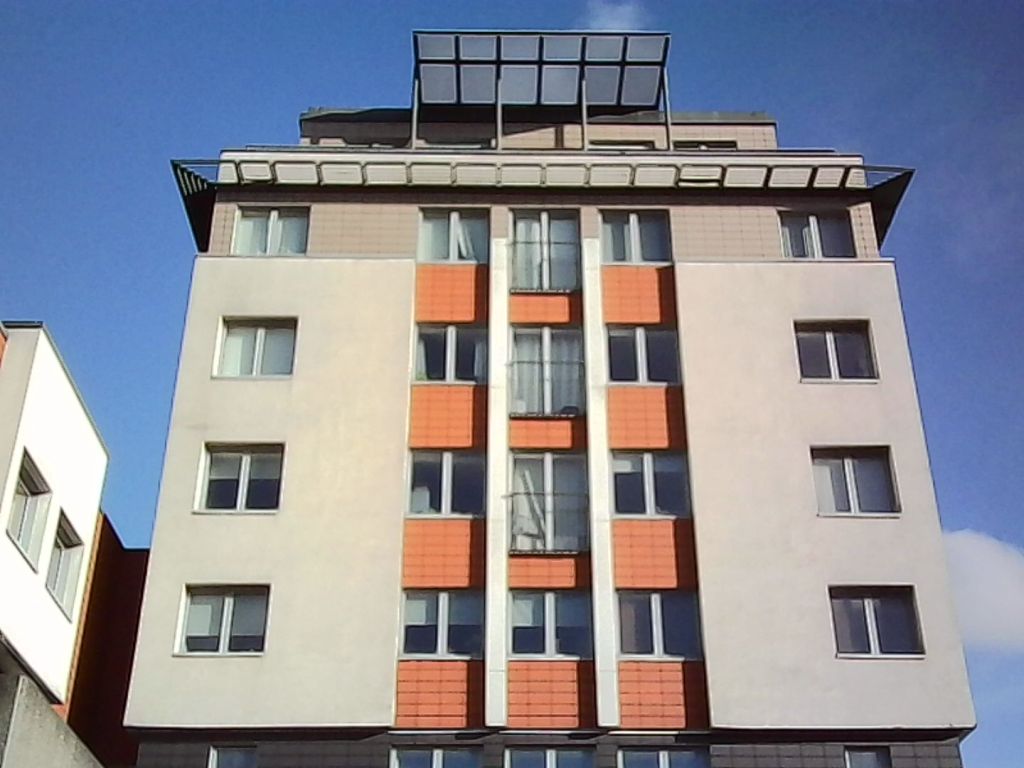 Kodak Charmera modern building sample image